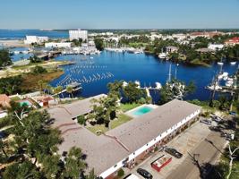 featured image of 240 Harmon Ave