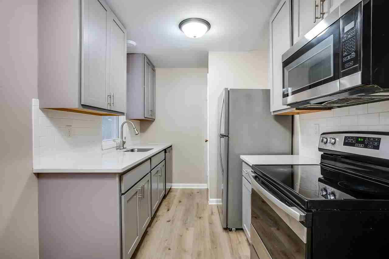 1222 E Del Mar St - Photo 5 of 16