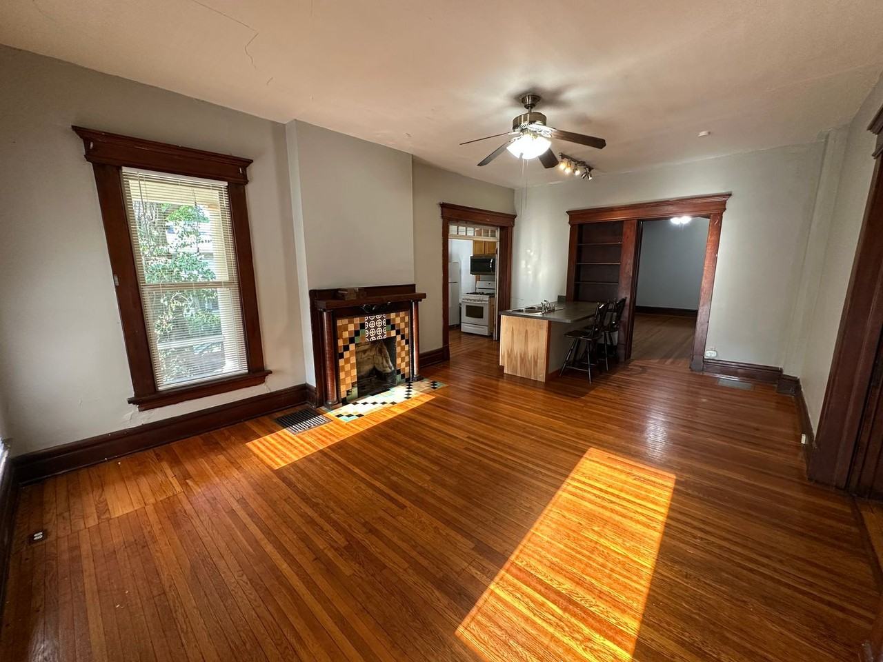 Williams St 2369 MLR - Photo 6 of 29