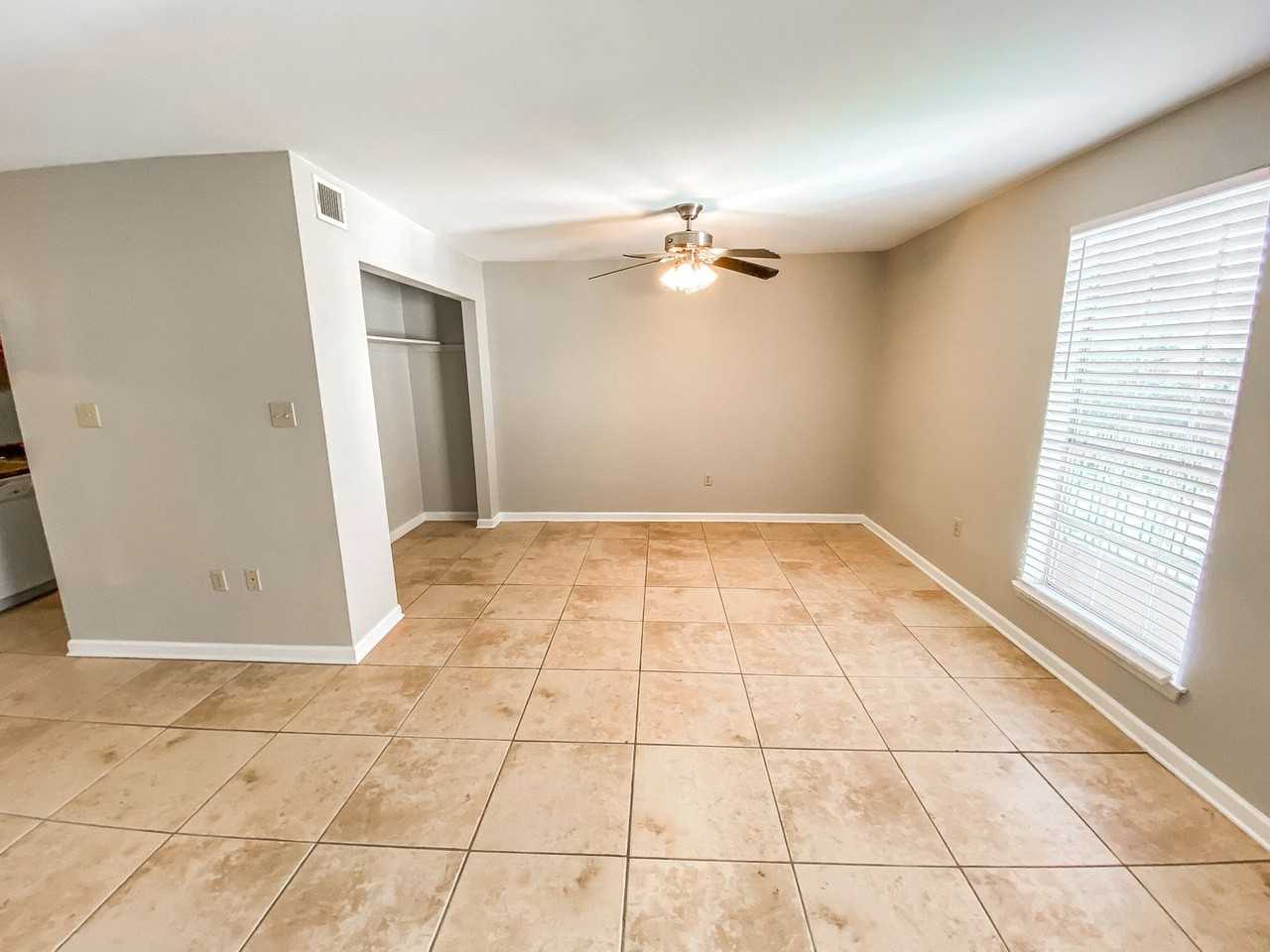 Jefferson Place - Photo 3 of 8