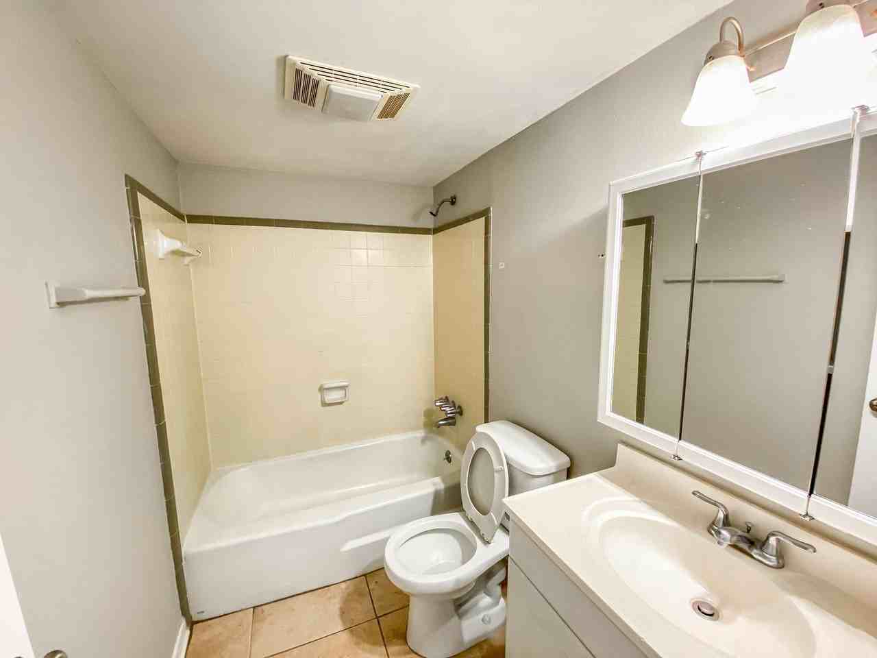 Jefferson Place - Photo 7 of 8