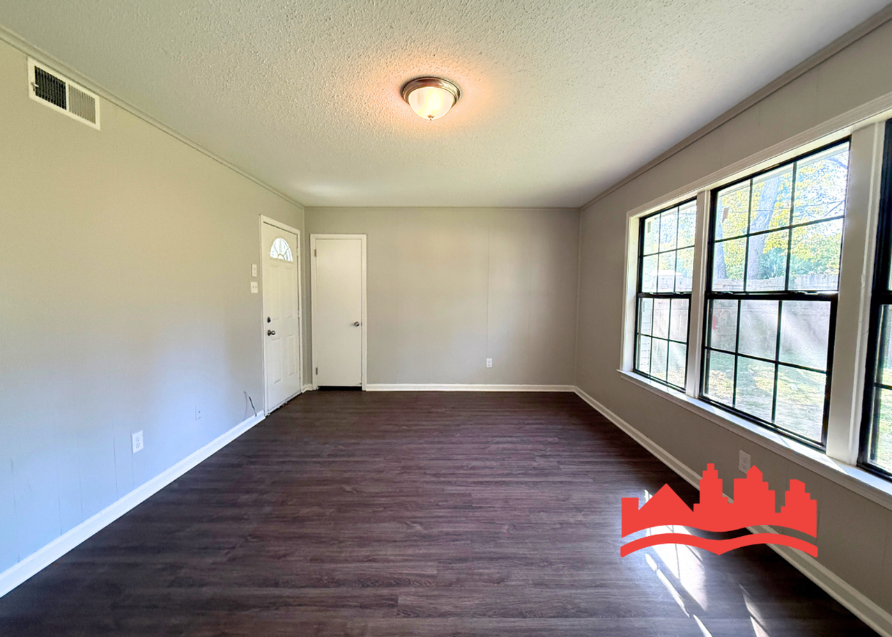 4695 Aldridge Dr - Photo 6 of 13