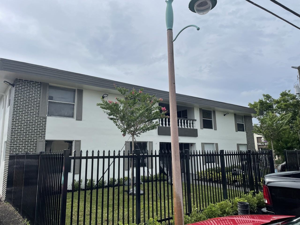 21 Kentucky Ave - Photo 3 of 7