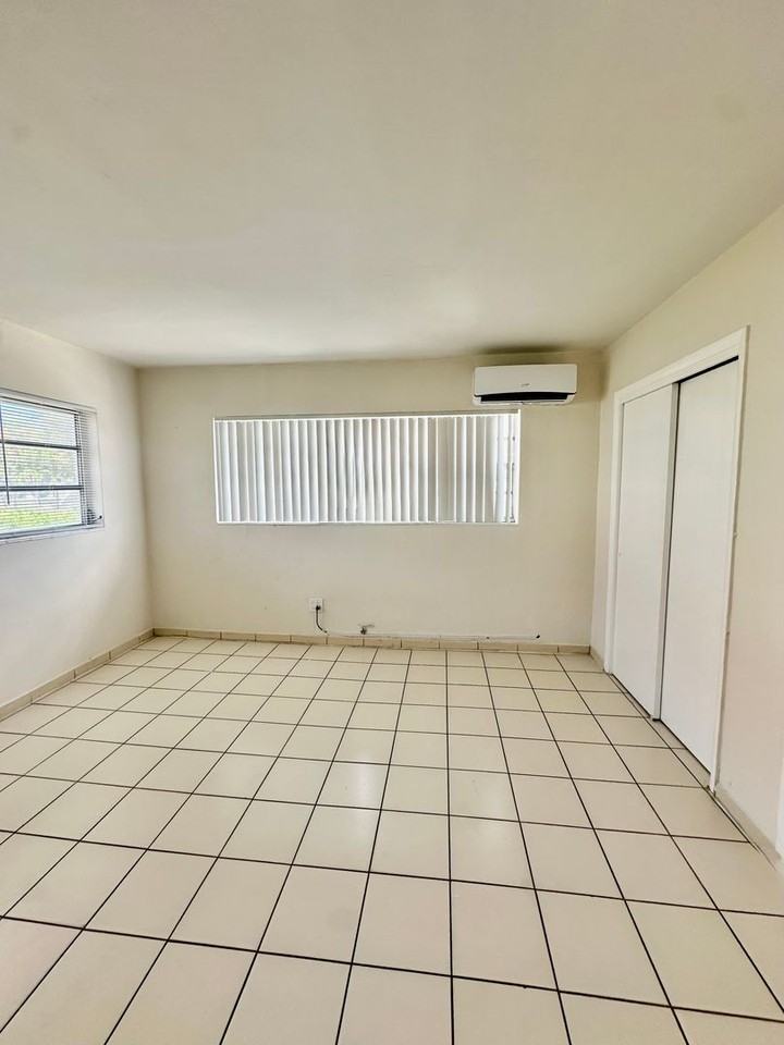 11605 Canal Dr - Photo 7 of 10