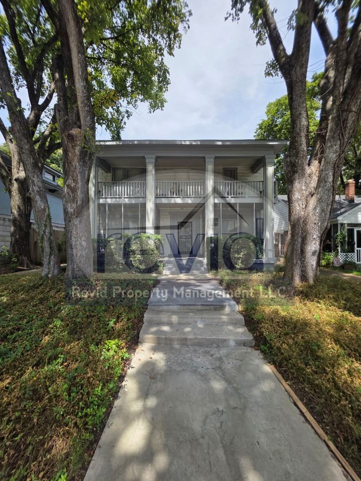 1742 Lawrence Ave - Photo 3 of 3