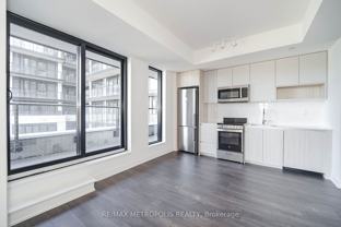 801 The Queensway #624 - Photo 1 of 1