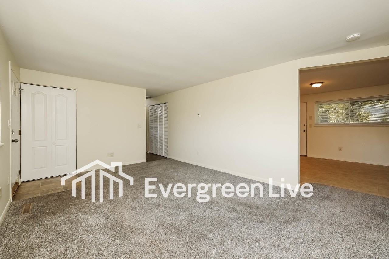 5063 Sabra Ave - Photo 6 of 16