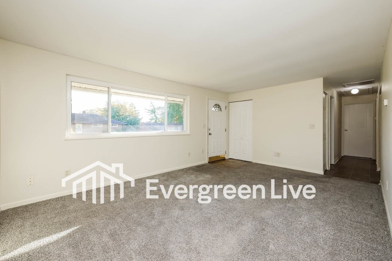 5063 Sabra Ave - Photo 7 of 16