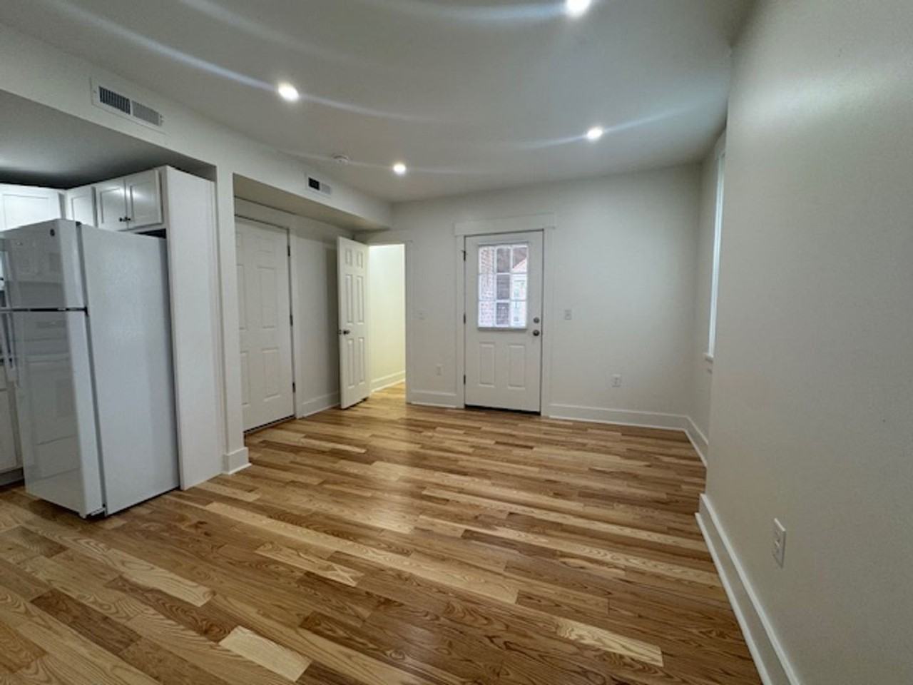 1115 North Negley Avenue - Photo 3 of 6