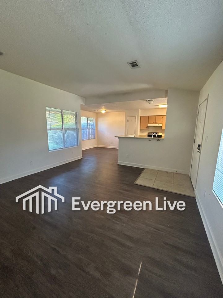 60 Boreal Ct - Photo 3 of 16