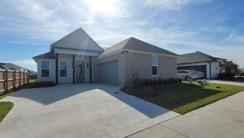 featured image of 2920 Creekmere Ln