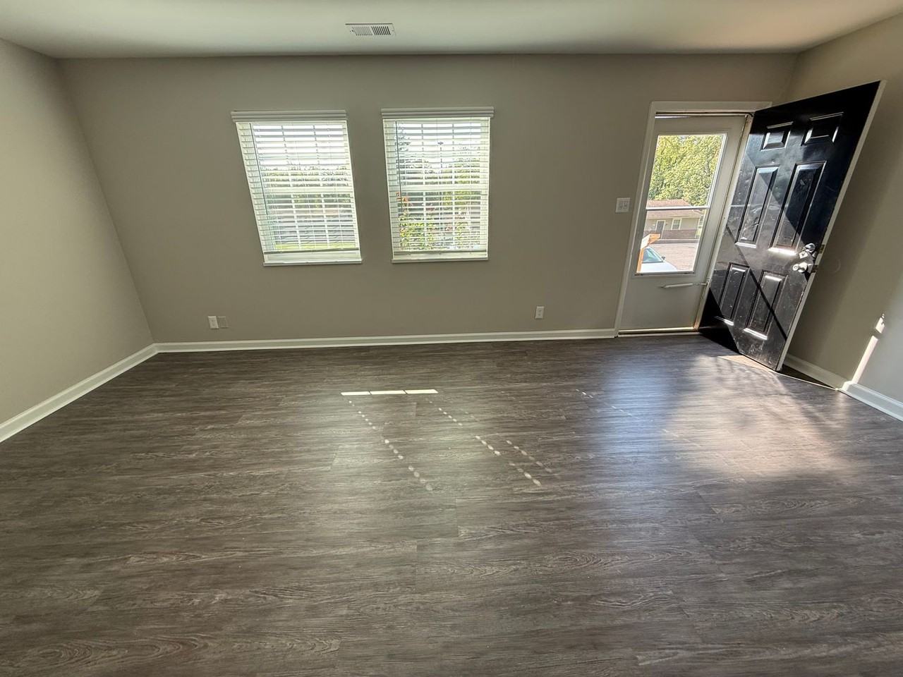 4903 Rolling Ridge Dr - Photo 3 of 18