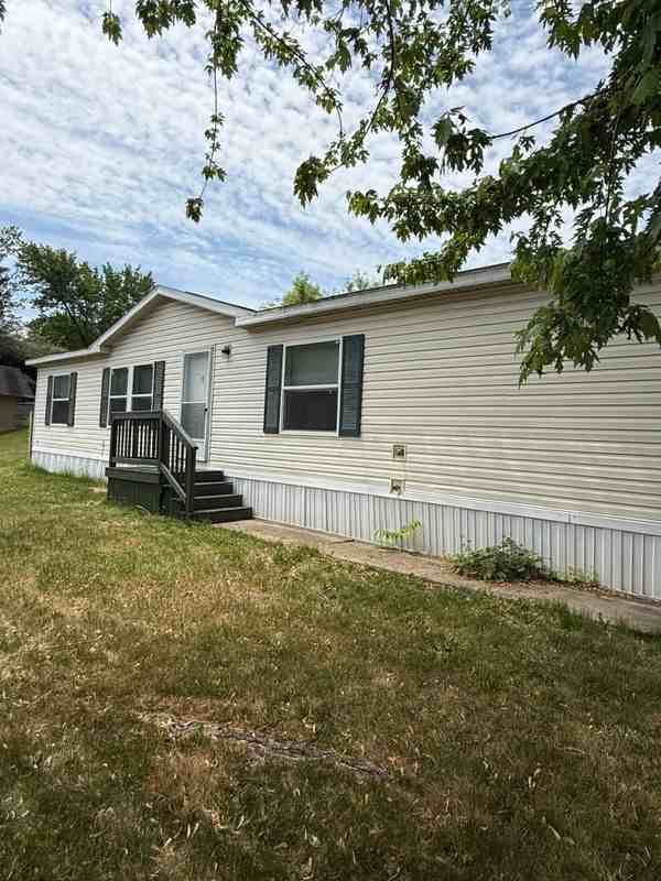 26 Hummingbird Dr - Photo 2 of 17