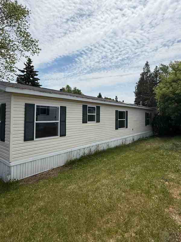 26 Hummingbird Dr - Photo 3 of 17