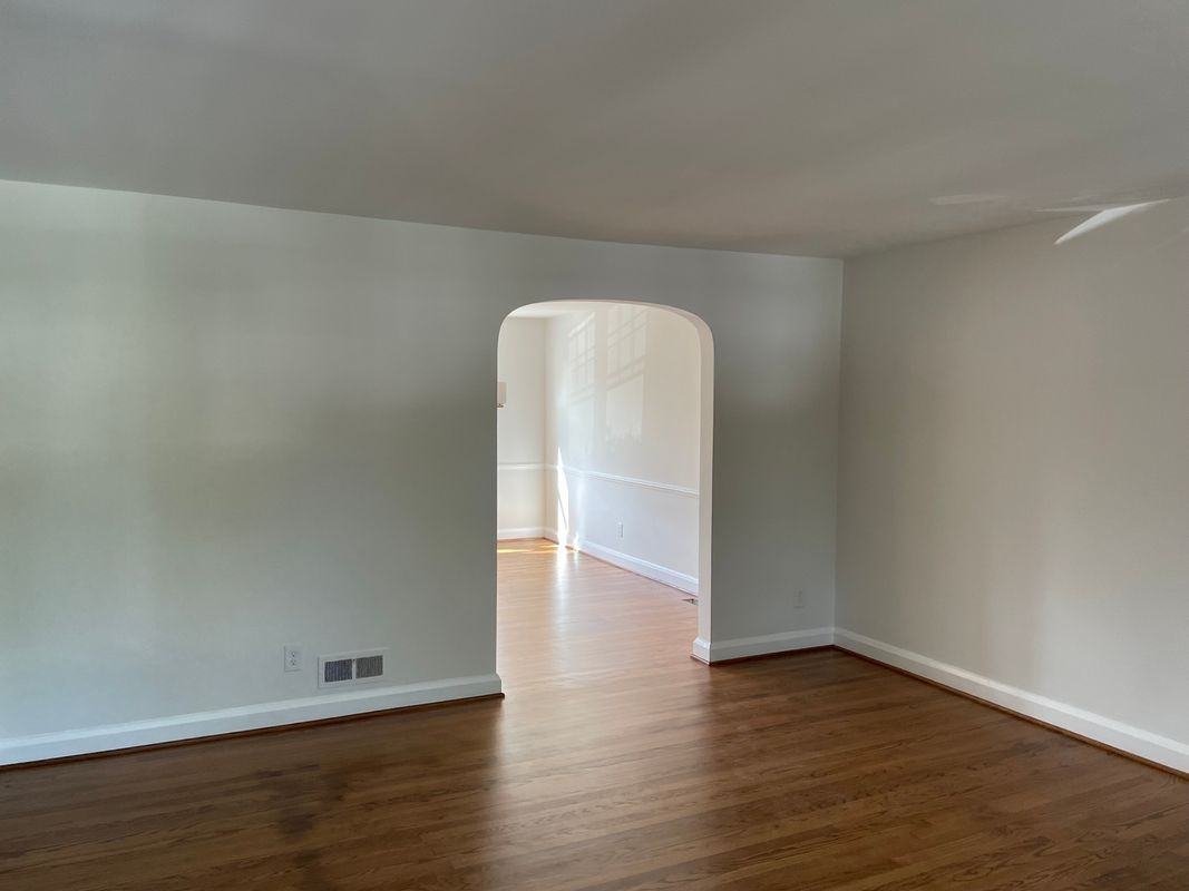 7228 Lanark Rd - Photo 2 of 4