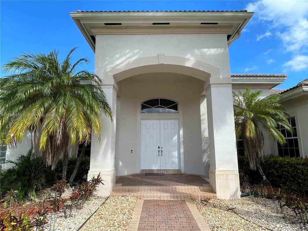 15001 Sw 33rd St - Photo 3 of 19