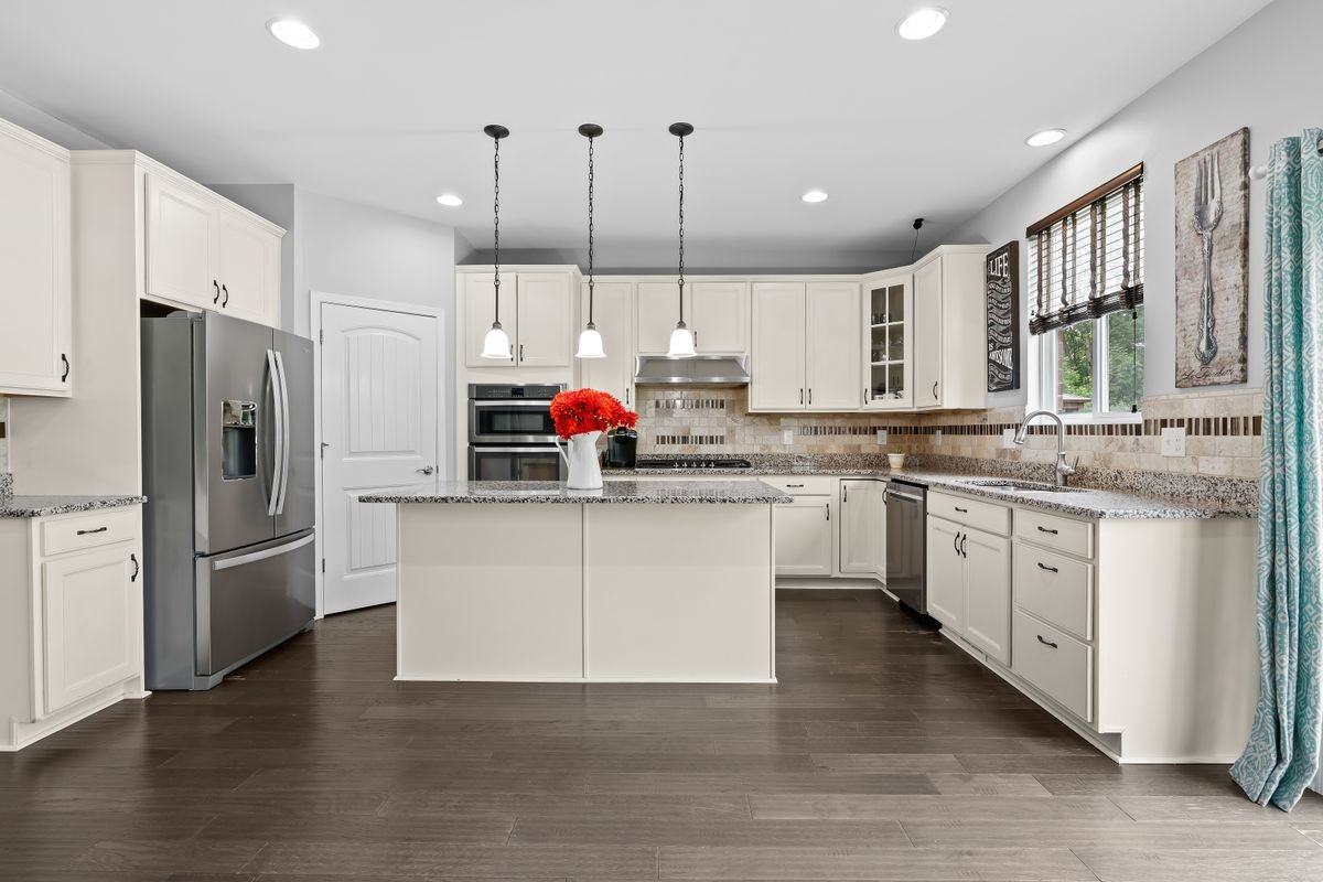 49645 Hartwick Dr - Photo 6 of 15