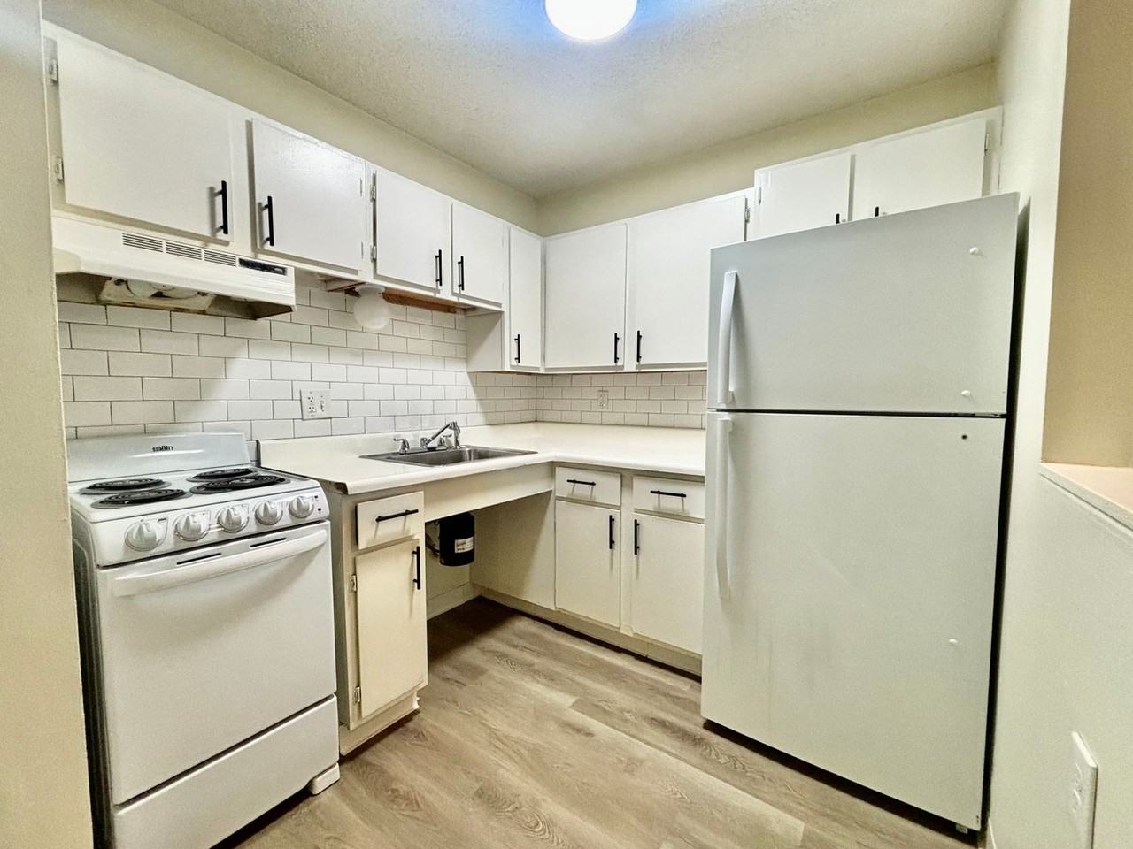 Immanuel Manor Apartments - Photo 4 of 28