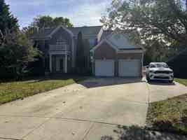 featured image of 143 W Heather Rd