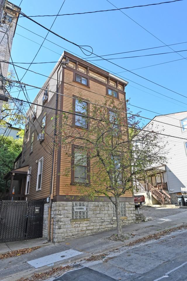 19 W Hollister St - Photo 2 of 29