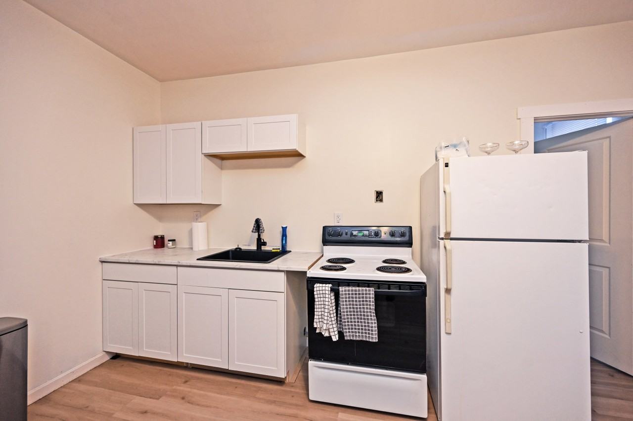 19 W Hollister St - Photo 3 of 29