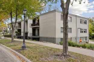 St Anthony Park Apartments!  Beautiful large 2 bedroom Apartments - Photo 1 of 1