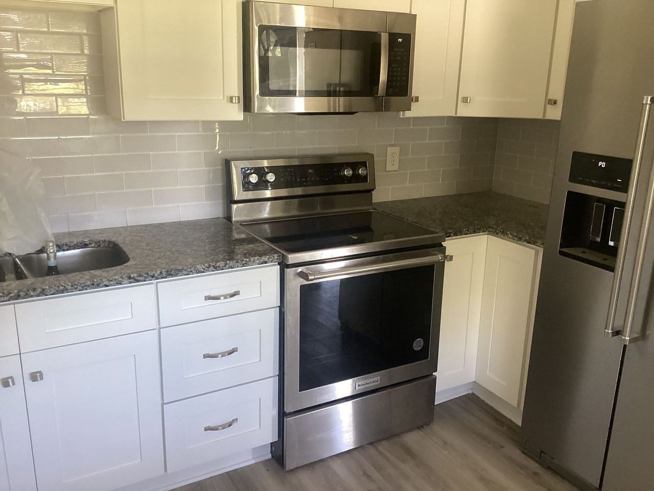 504 3rd St - Photo 3 of 6