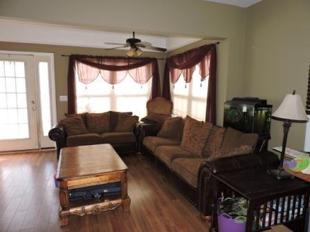 5 Commerce Pl - Photo 3 of 15