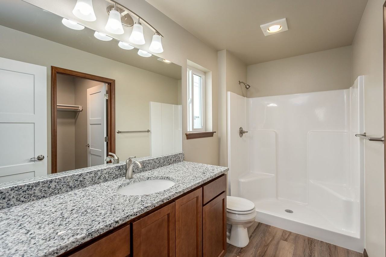 373 S Newton Ave - Photo 3 of 8
