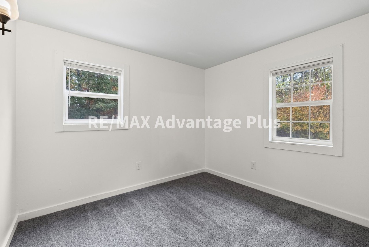 247 Elam Rd - Photo 6 of 19