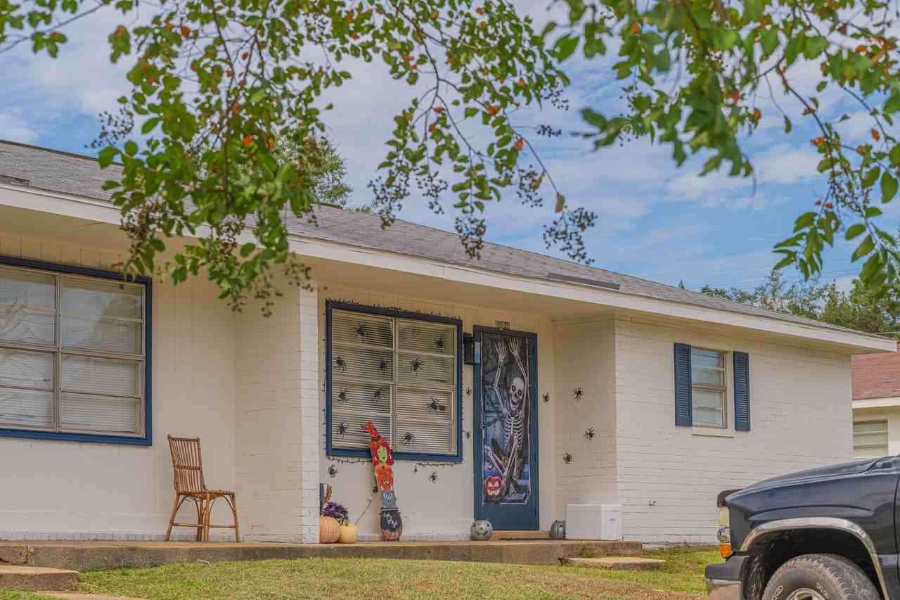 530 Cecil - Photo 6 of 18