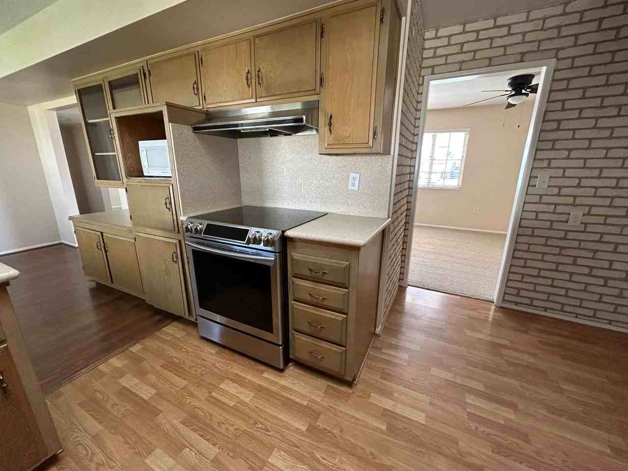 26970 Pinehurst Rd - Photo 3 of 18