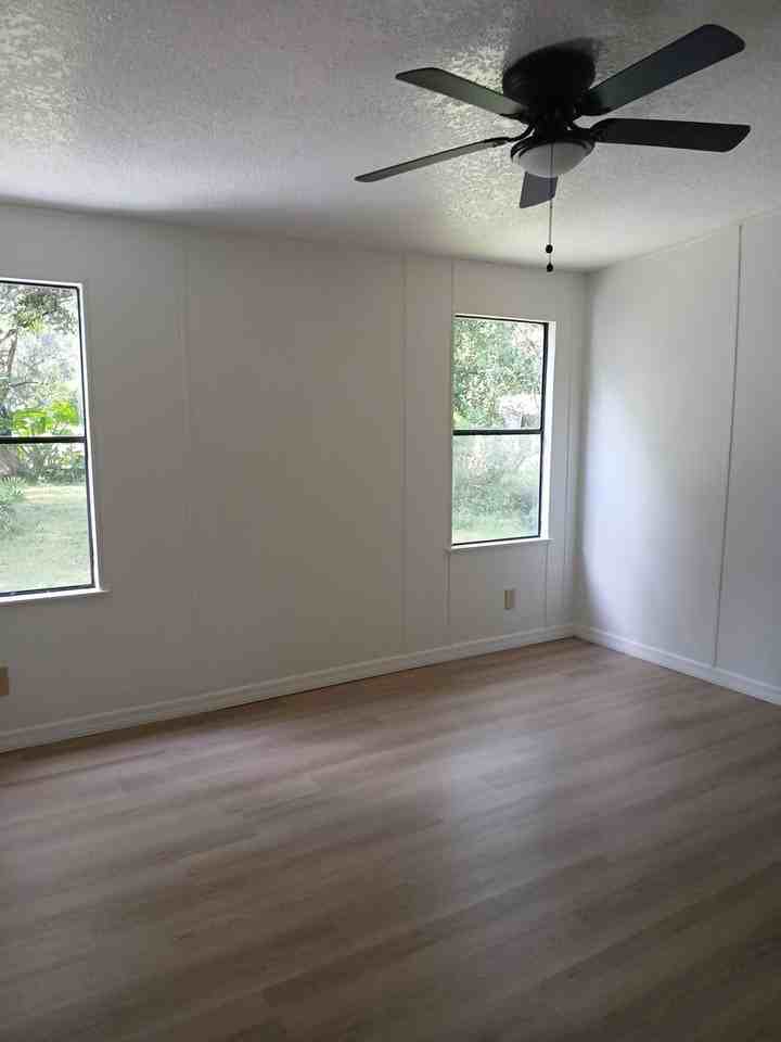 18709 16th Ave - Photo 7 of 9