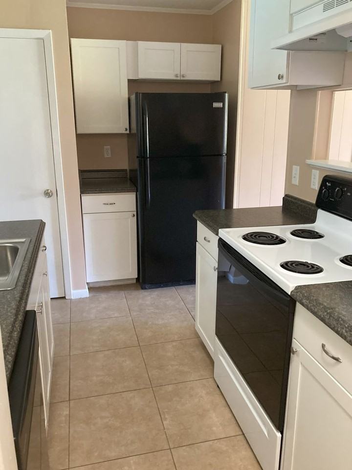 537 Hickory Ave - Photo 7 of 12