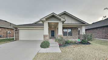 featured image of 11516 Nw 131st St