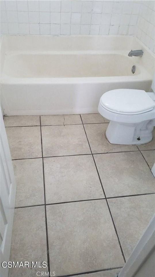 149 West C Street #B - Photo 5 of 8