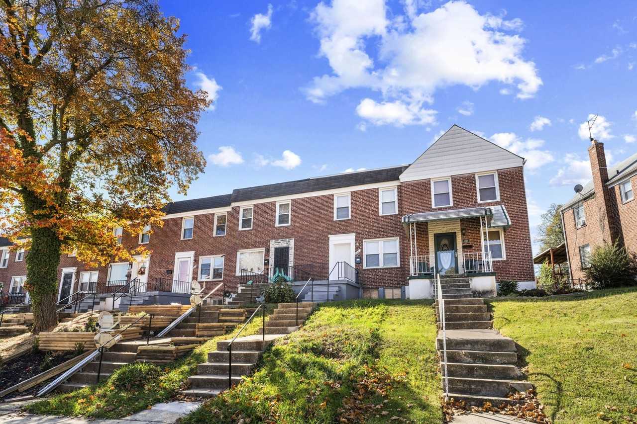 4321 Eldone Road - Photo 3 of 26