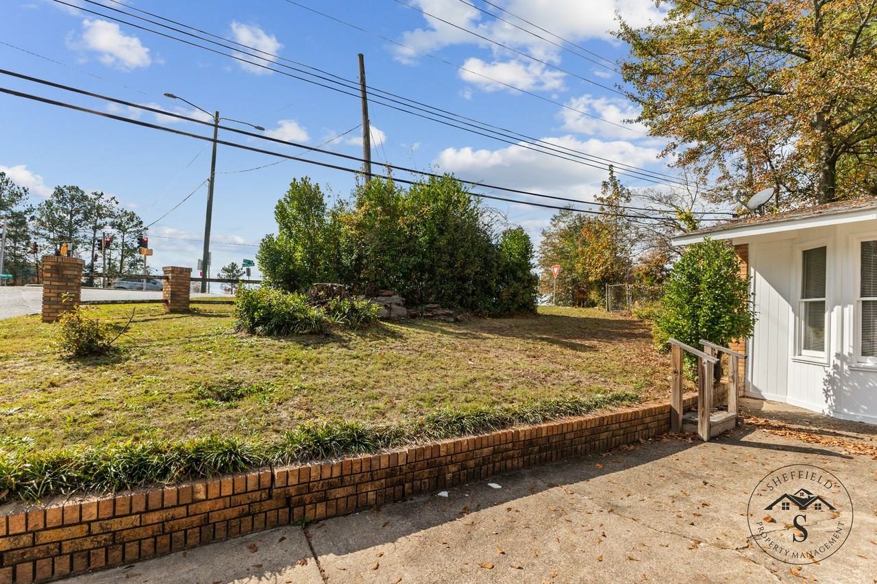 5511 Canberra Ave - Photo 3 of 20