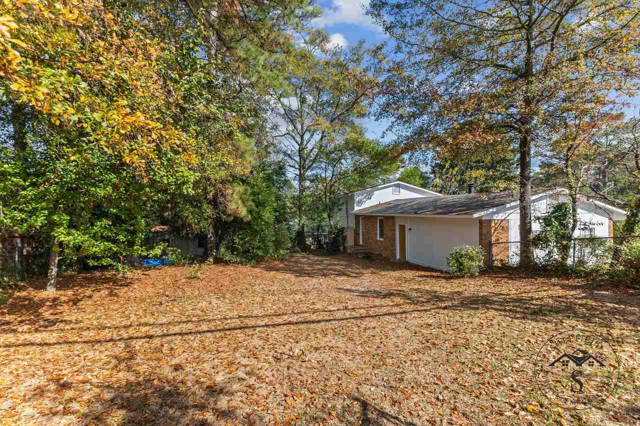 5511 Canberra Ave - Photo 4 of 20