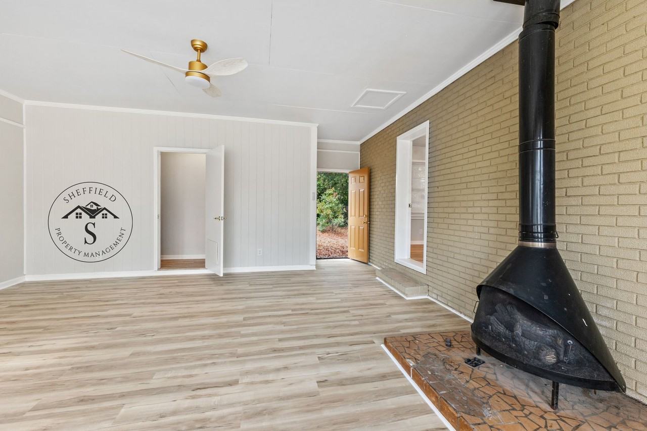 5511 Canberra Ave - Photo 7 of 20