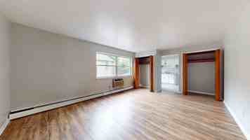 featured image of 2087 W 98th St