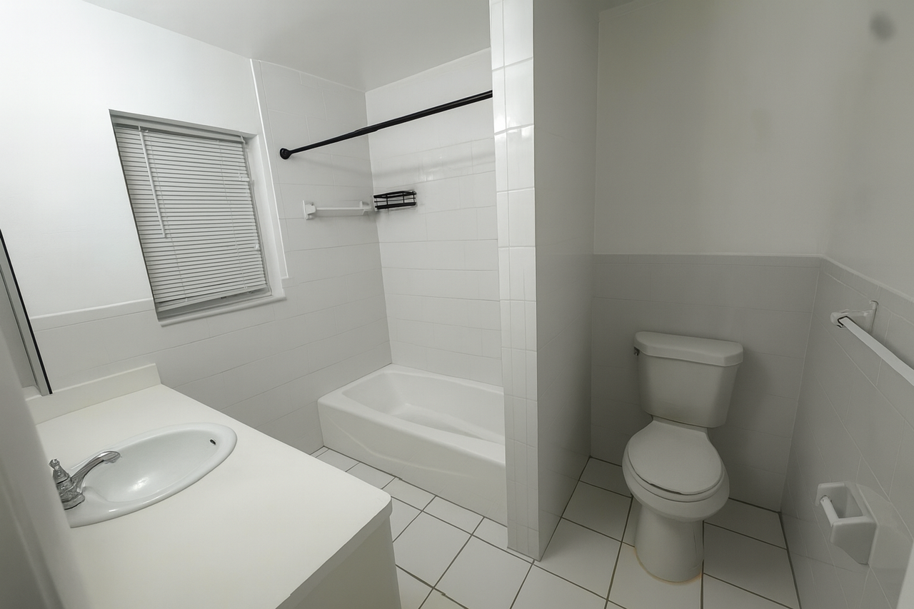 314 S Luna Ct Hollywood, FL 33021 - Photo 5 of 6