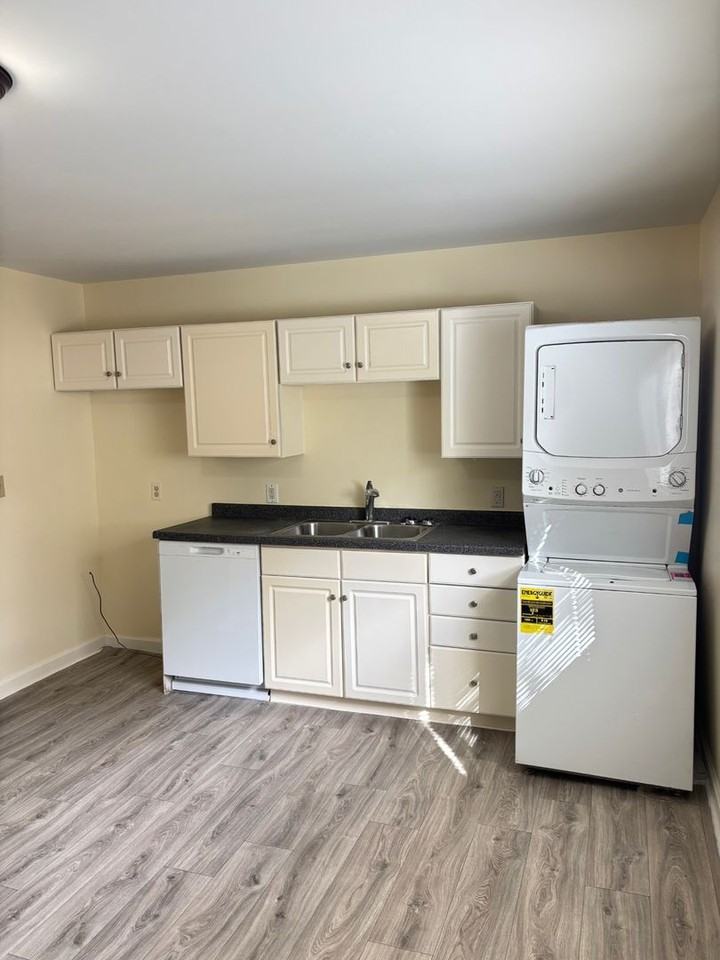 402 Dodson Dr S - Photo 5 of 10