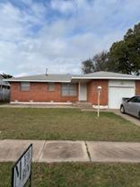 3012 Ne Pioneer Blvd - Photo 1 of 1