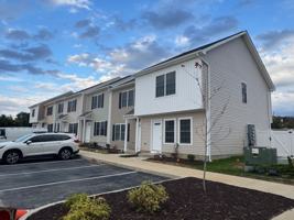 featured image of 1412 Woodrow Cir