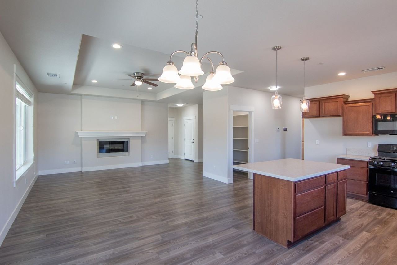 6073 Fallworth Dr - Photo 2 of 24