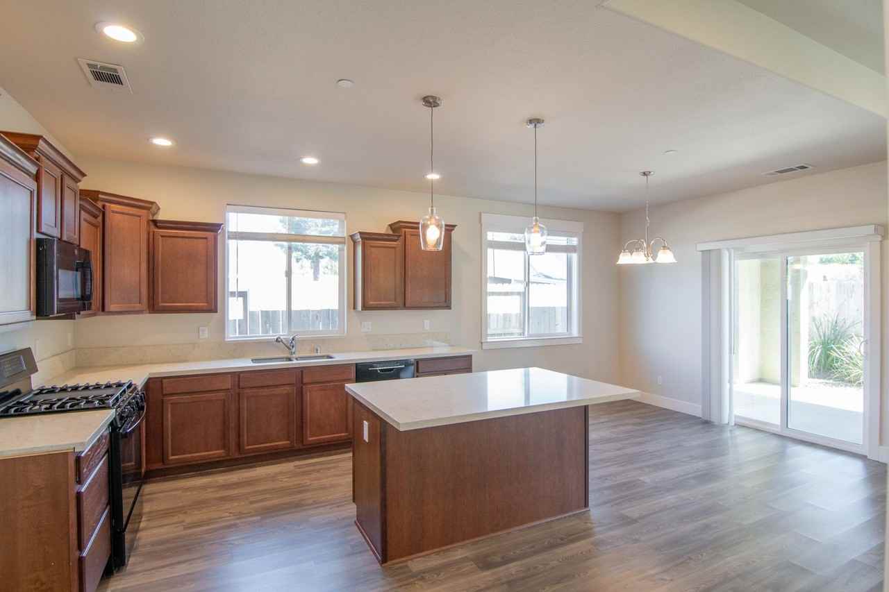 6073 Fallworth Dr - Photo 6 of 24