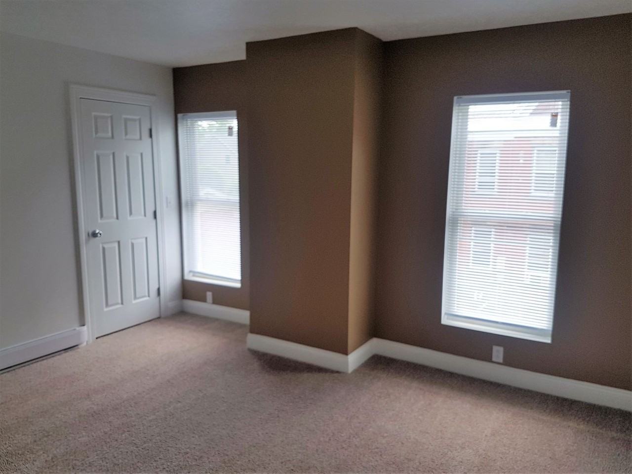 327w8th - Photo 4 of 31