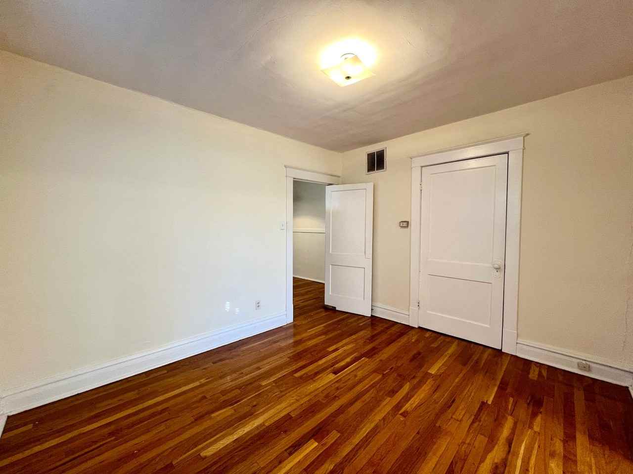 911 Saint Rita Avenue - Photo 6 of 18