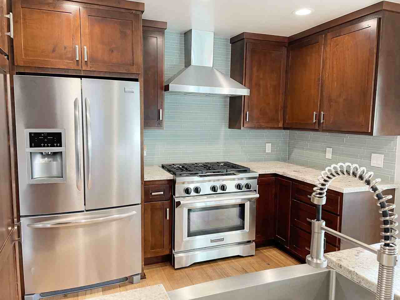 4720 Emerald St - Photo 7 of 21